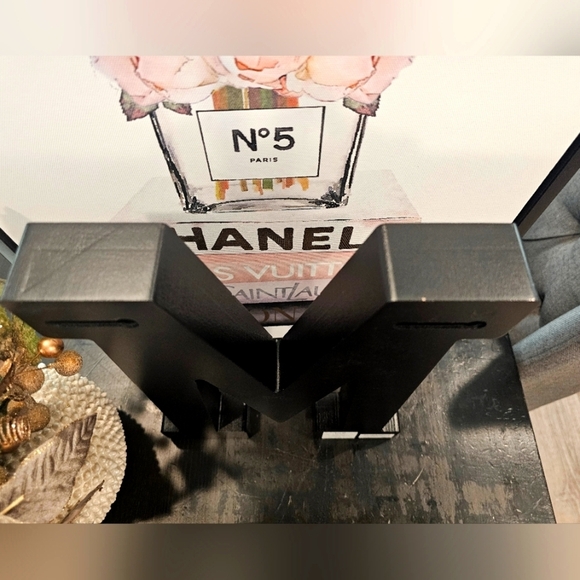 Black Decorative Letter M - Picture 5 of 5